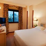 Real Residencia - Turisticos מלון דירות