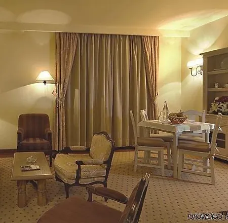 Real Residencia - Turisticos 4*